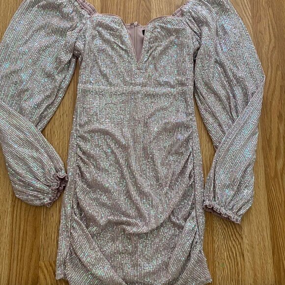 Lulus Lilac Purple Sequin Mini Dress | Size Medium | Good Condition - Picture 2 of 4